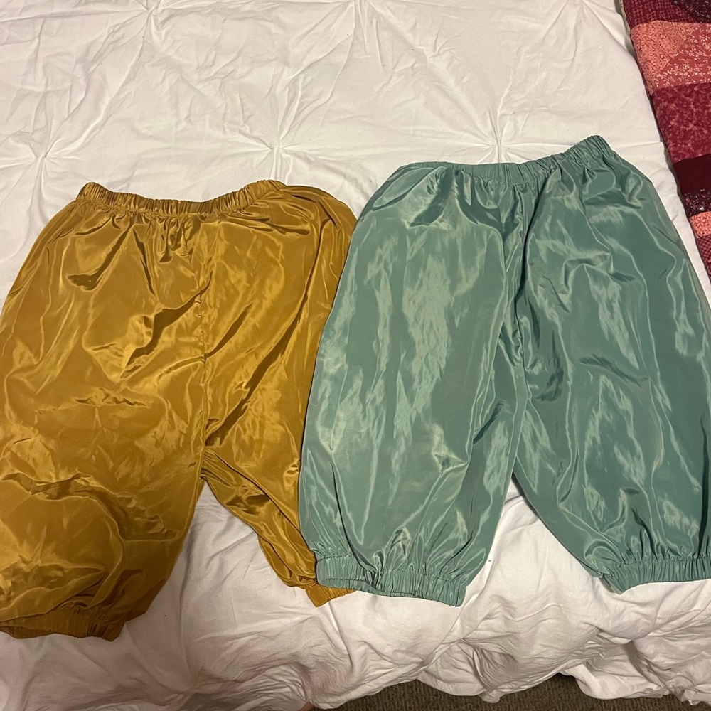 2 trash bags shorts